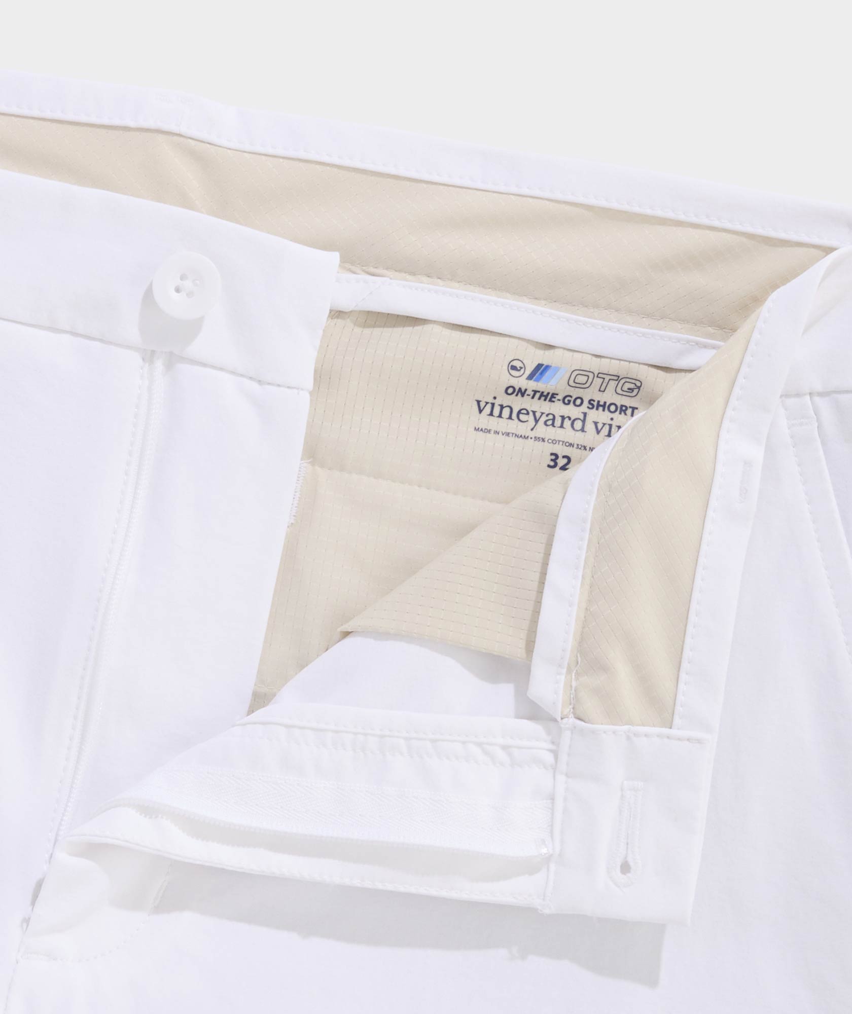 16657-5-inch-performance-on-the-go-shorts-1.jpg