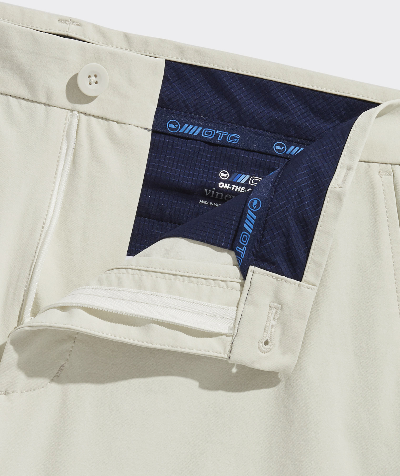 16682-5-inch-performance-on-the-go-shorts-stone-32-variation-1.jpg