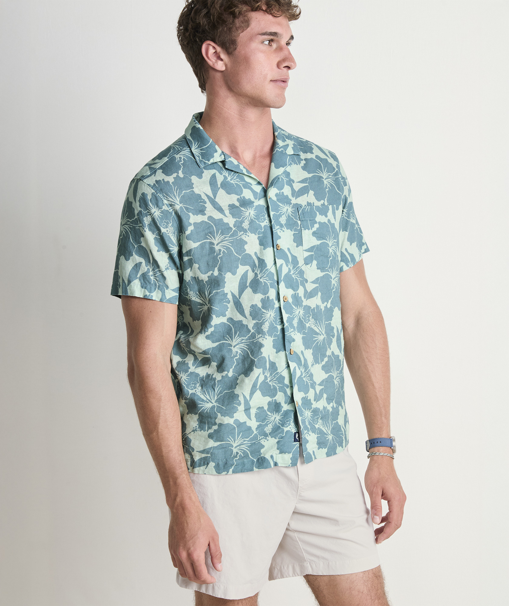 21076-hibiscus-floral-linen-blend-short-sleeve-cabana-shirt-1.jpg