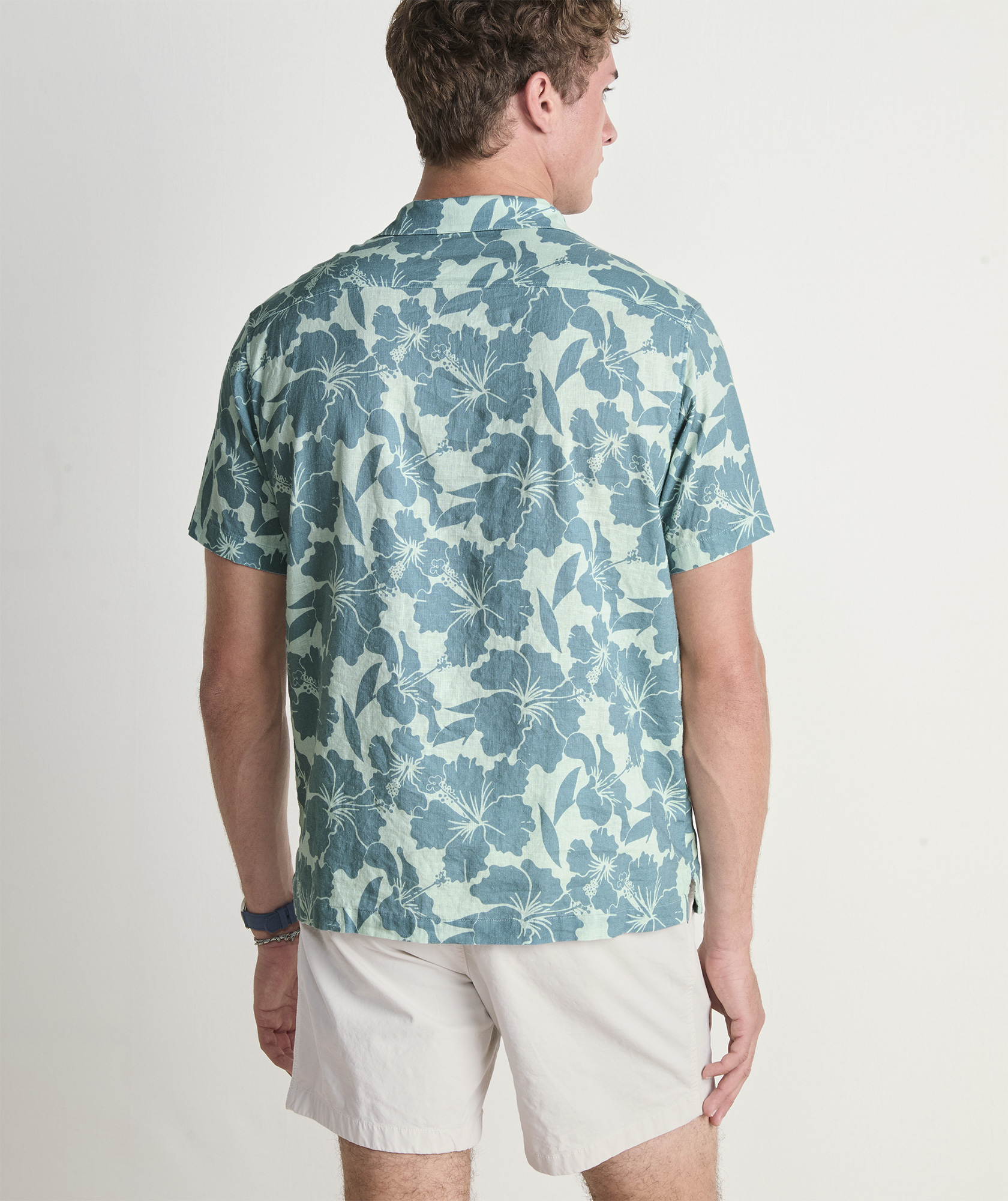 21076-hibiscus-floral-linen-blend-short-sleeve-cabana-shirt-1.jpg
